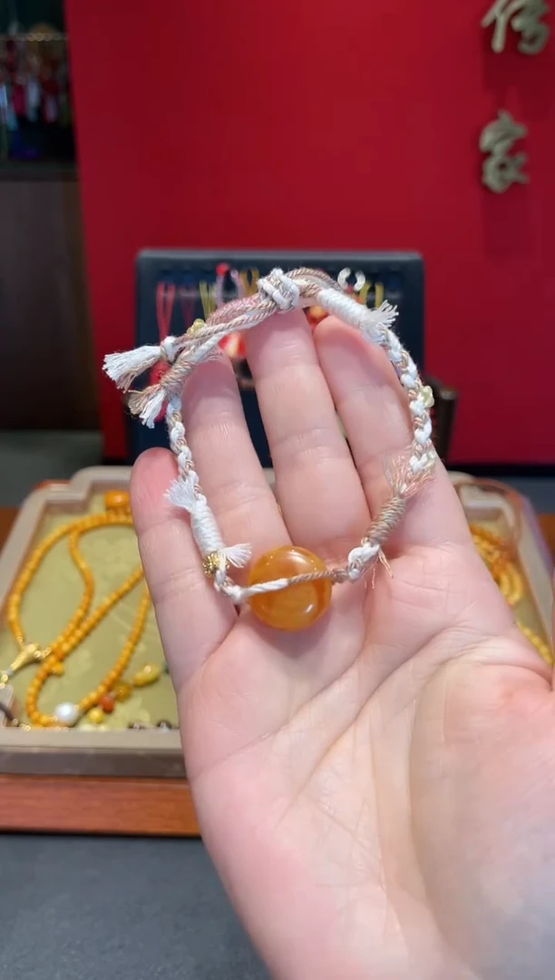蜜蜡颈饰未镶嵌手绳