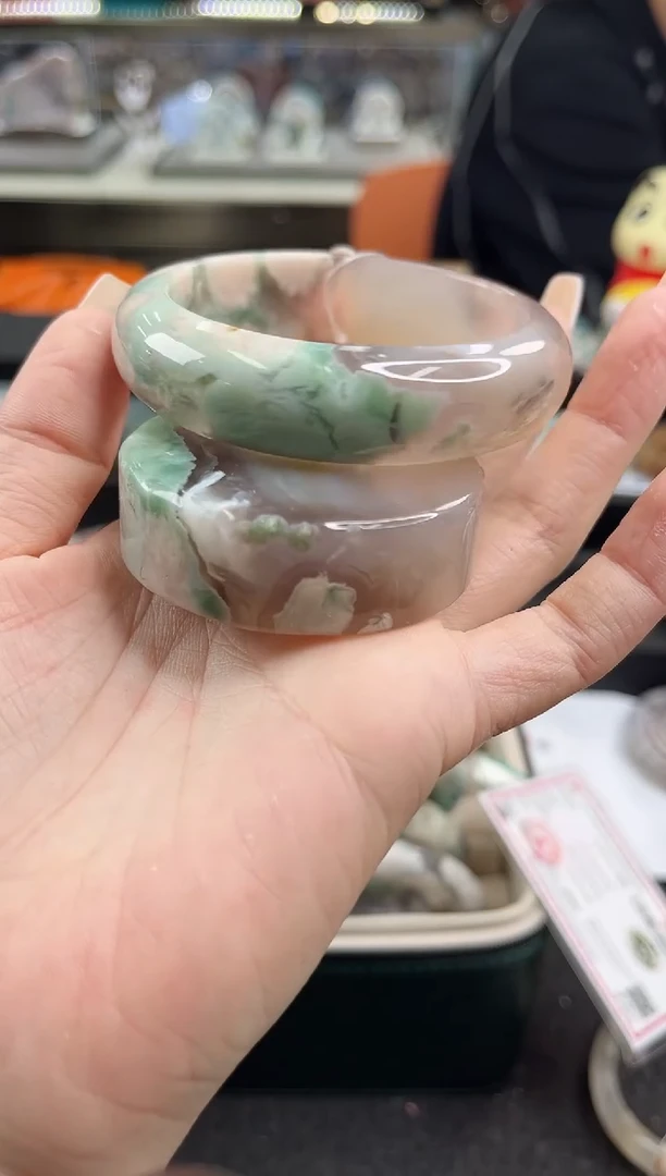 未镶嵌手镯石英质玉尘*丷圈口（赠品镯心）