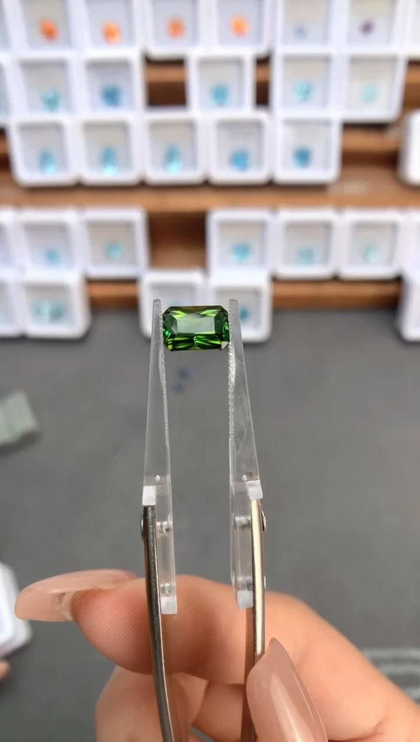 未镶嵌裸石定制碧玺1.69ct 10004