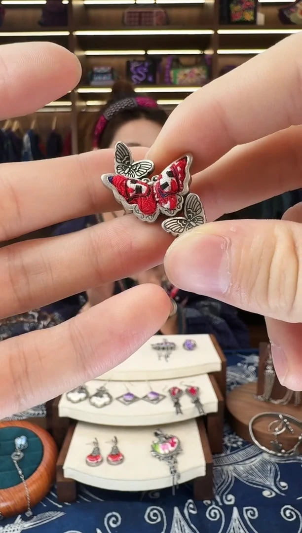 织绣551黔东南苗族刺绣