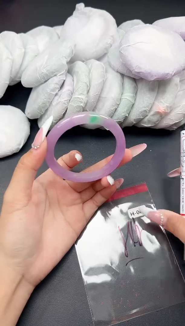 精品手镯，一物一拍H-063