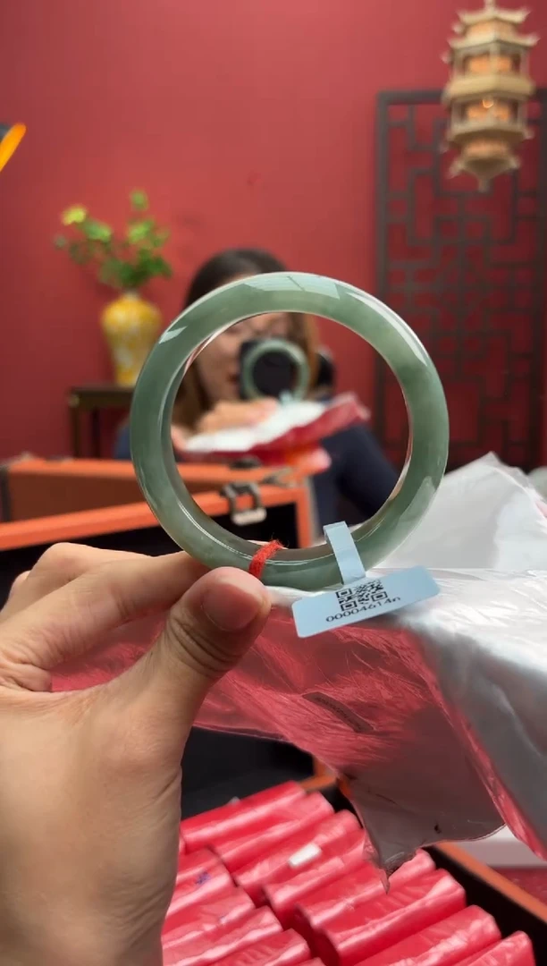 未镶嵌手镯翡翠翡翠手镯2