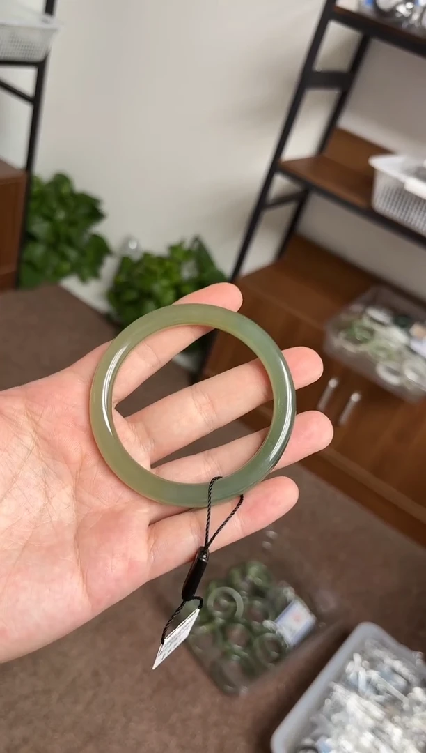未镶嵌手镯和田玉X-3(63MM)