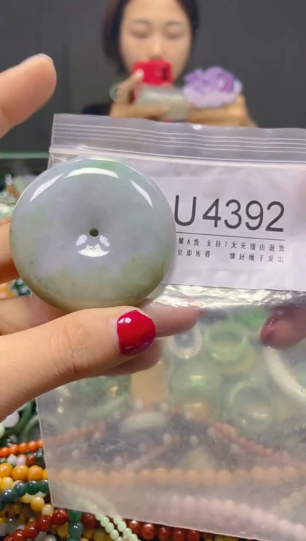 颈饰未镶嵌翡翠/U/翡翠A货，一件也是批发价