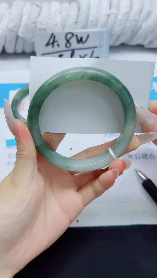 石英质玉手镯未镶嵌241/63.3