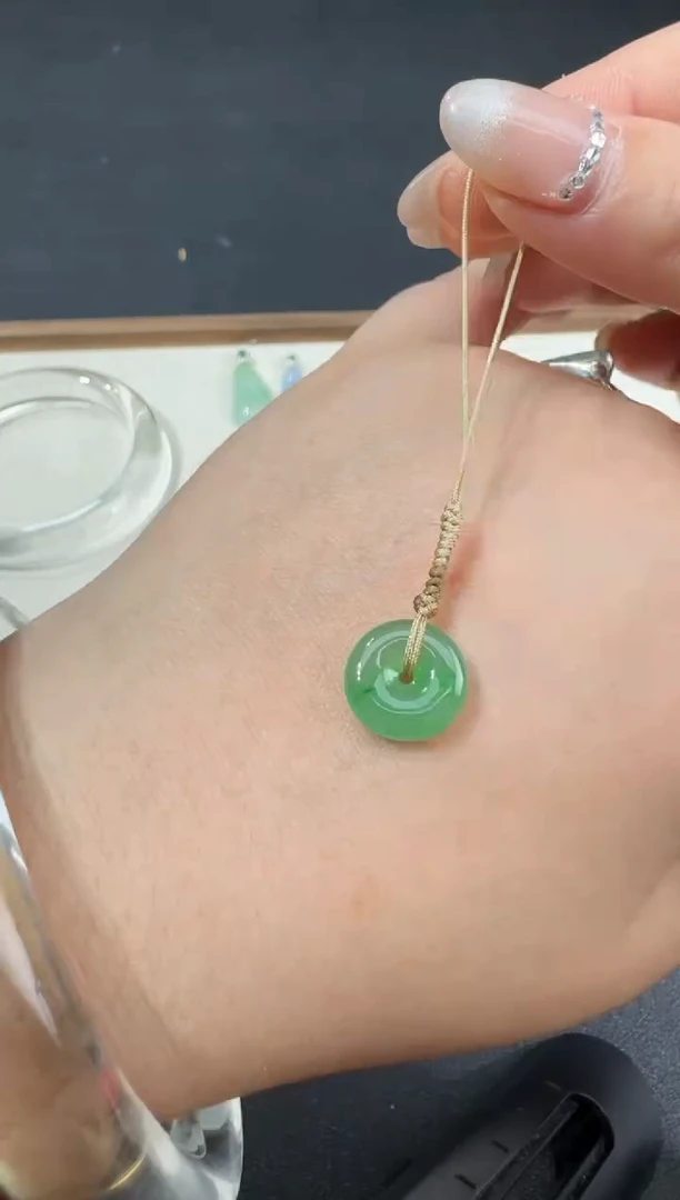 翡翠未镶嵌颈饰S0611-S1501-134