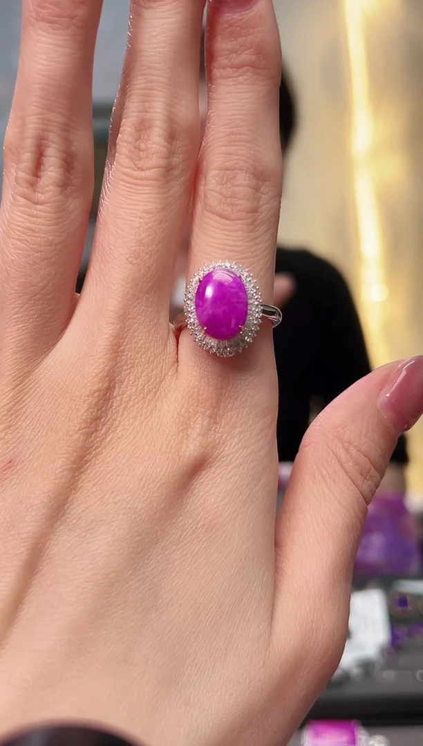 【闪购商品】苏纪石（舒俱来）戒指18K金镶嵌1