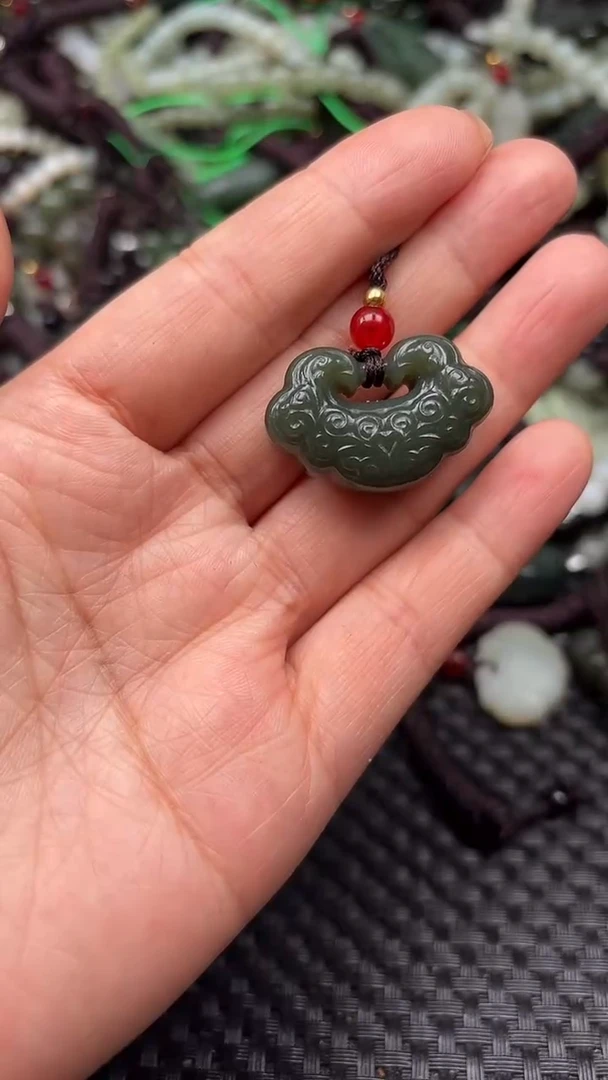 【闪购商品】和田玉颈饰未镶嵌.