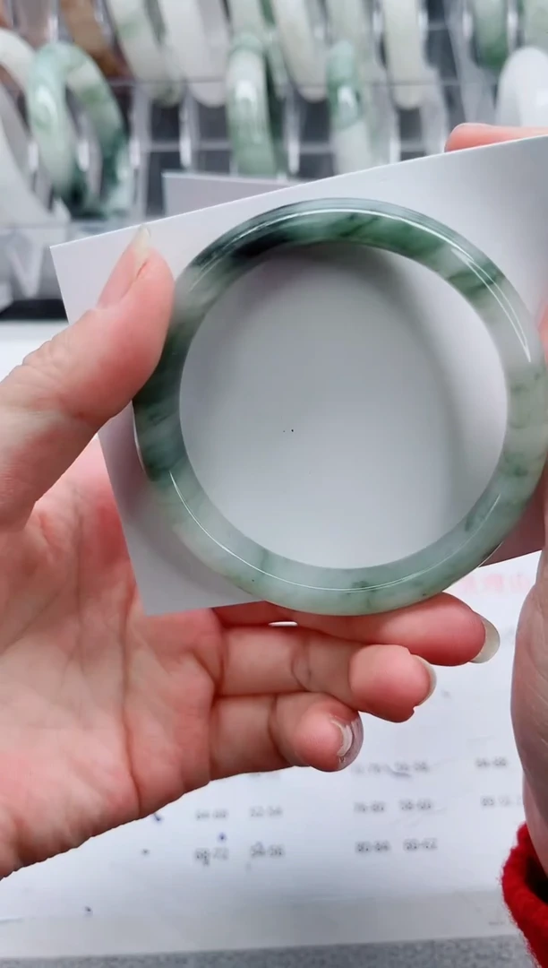 【闪购商品】石英质玉手镯未镶嵌A388-55