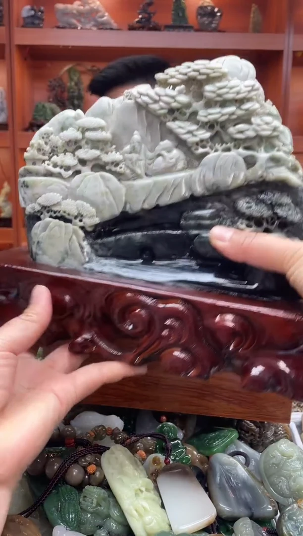 未镶嵌独山玉摆件1