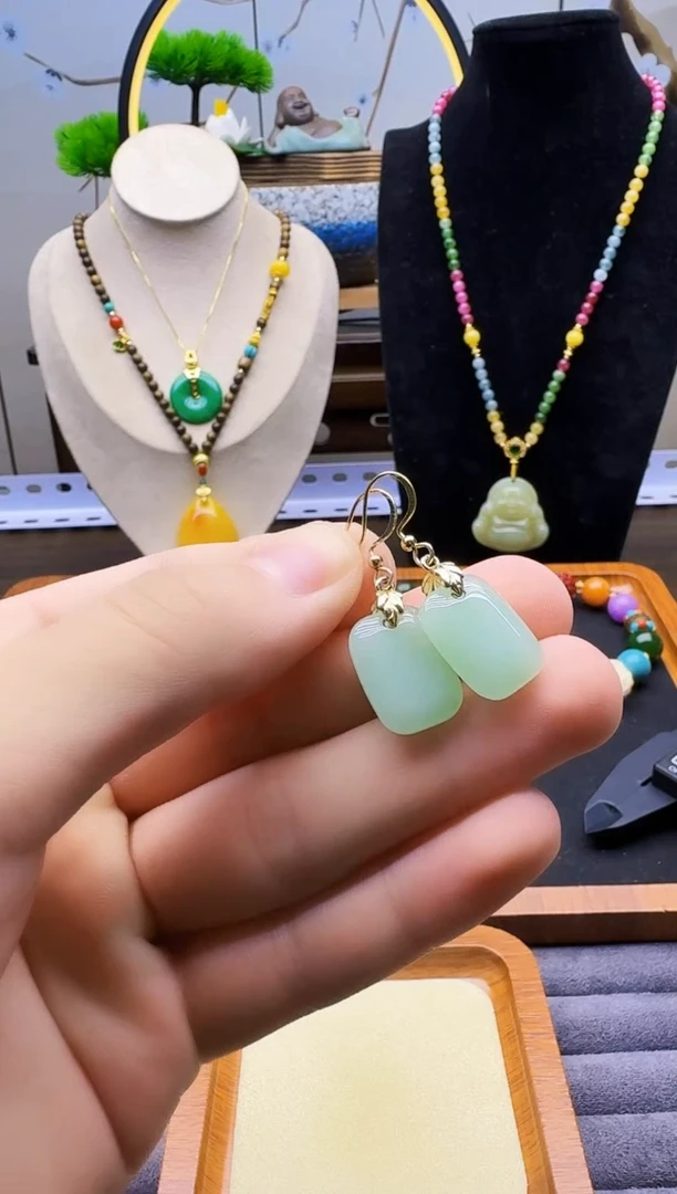 和田玉14K金镶嵌耳饰E150