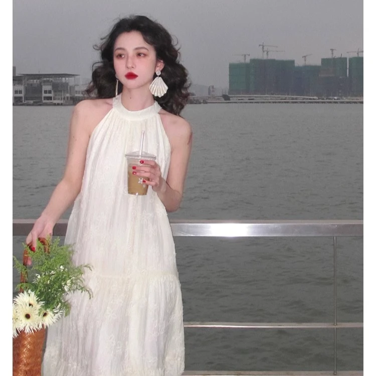 【晴嵛专属】酒午法式复古蕾丝挂脖连衣裙性感无袖露肩长裙
