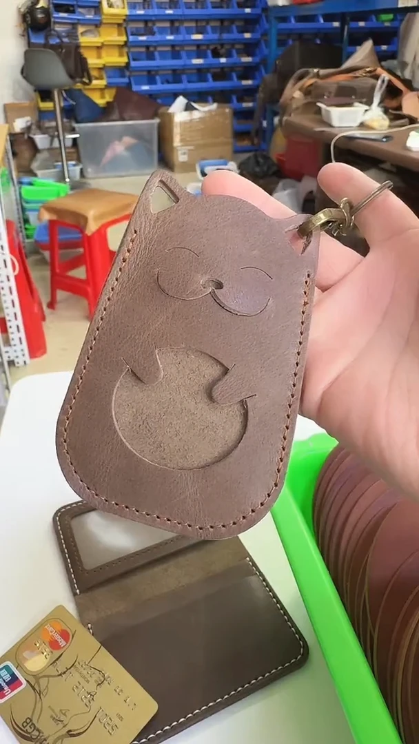 浮力真牛皮猫咪公交卡套一个