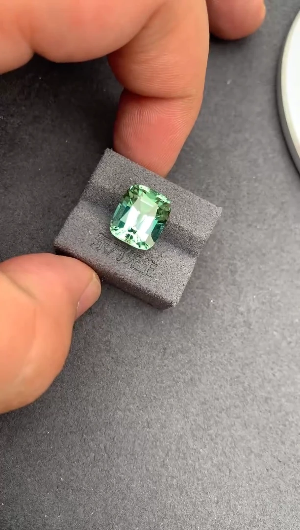 未镶嵌珠宝半成品碧玺7.8ct绿碧玺  定制  AE