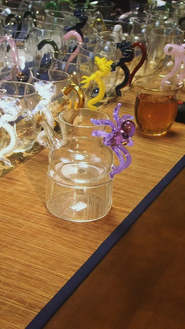 【闪购商品】海神八爪鱼公杯加透明色温茶器晶焱金标