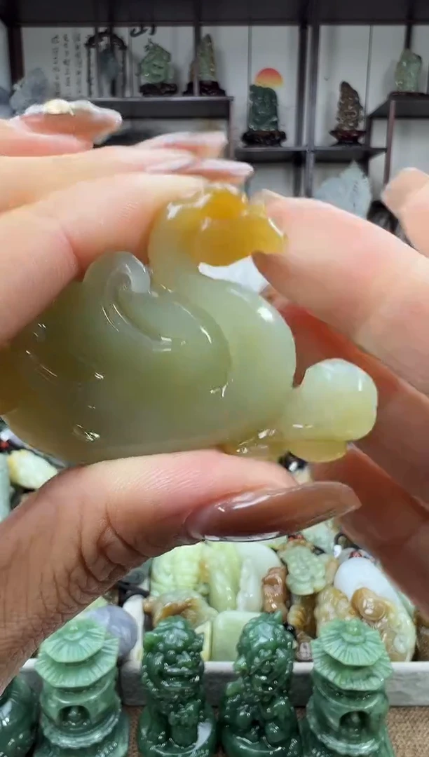 未镶嵌和田玉把件1