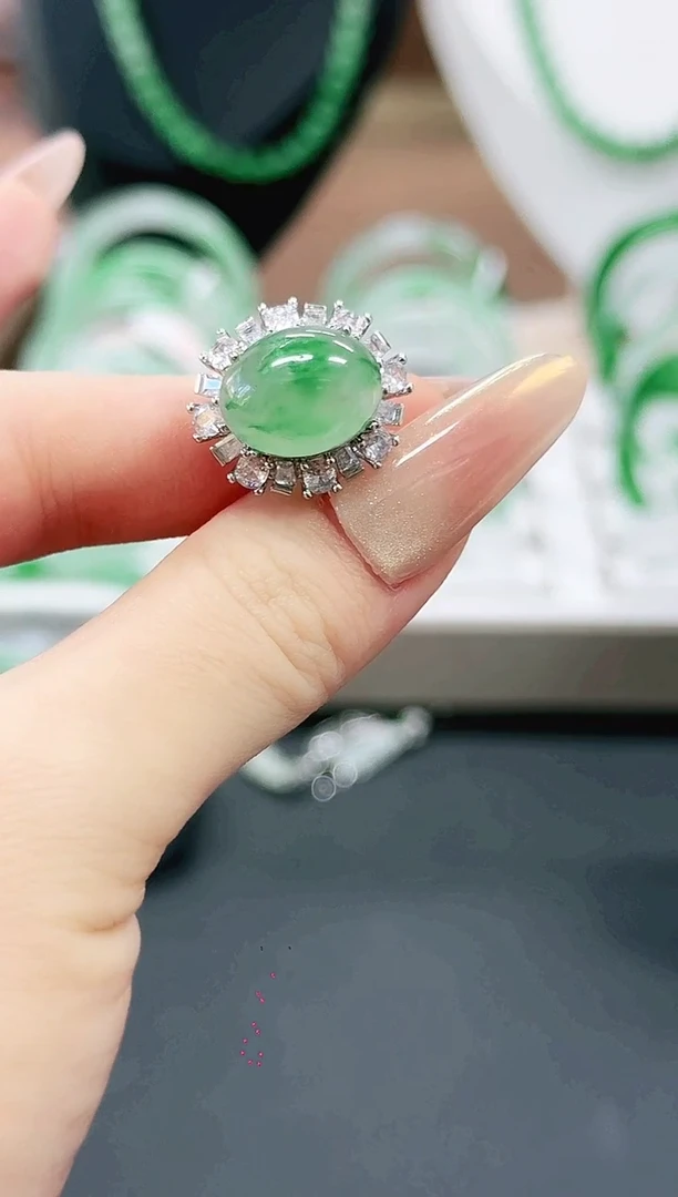 未镶嵌1石英质玉（非洲翠）/5999