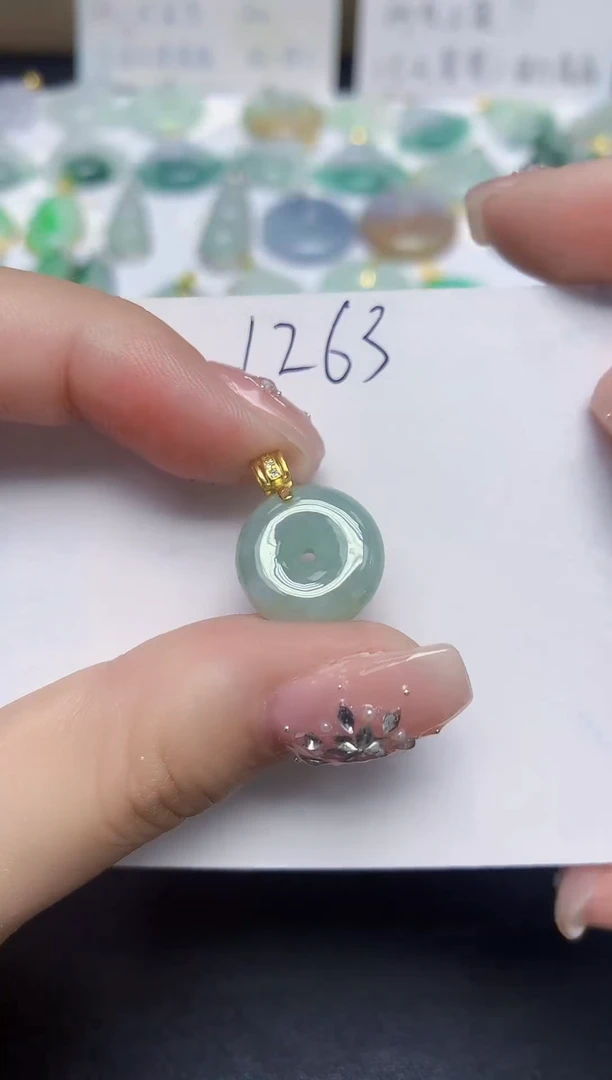 颈饰未镶嵌翡翠天然缅甸翡翠A货翡翠百元以上9元证书费自理