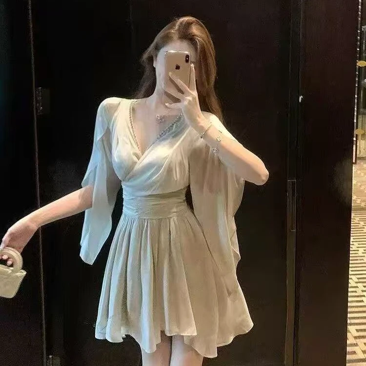 孤品）纯欲辣妹上衣 气质修身夏日款碎花外穿小众显瘦时尚巴胺系列