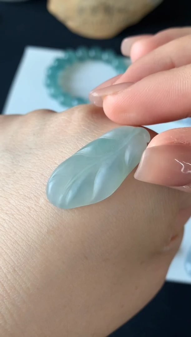 定制翡翠未镶嵌0885631477