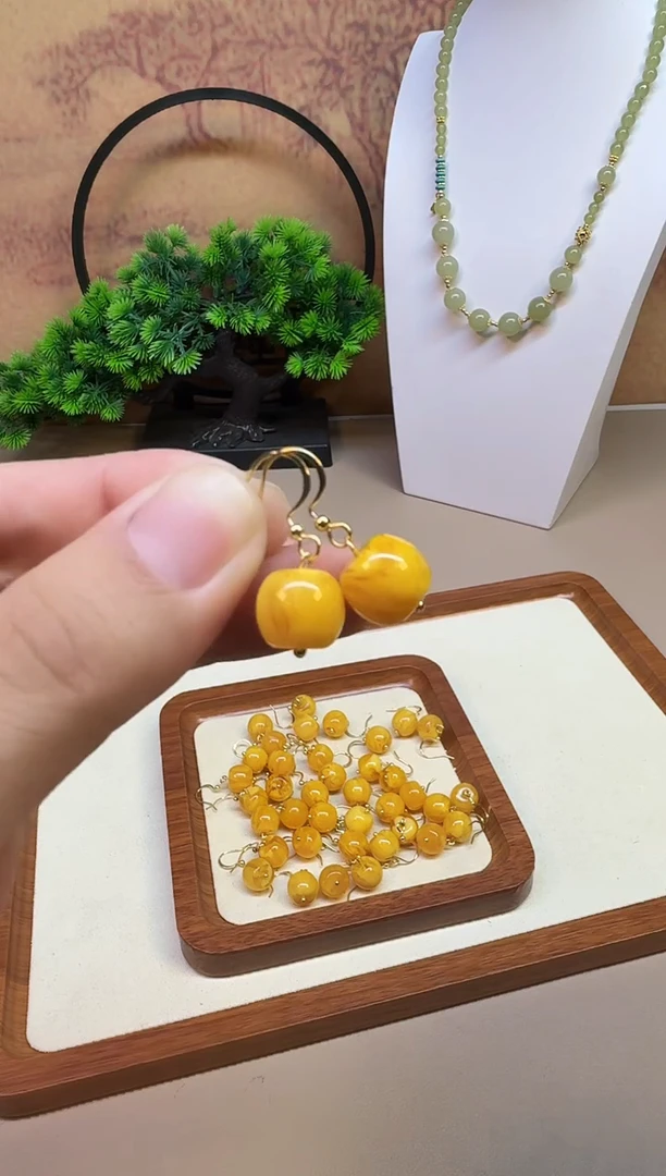 蜜蜡14K金镶嵌耳饰E01