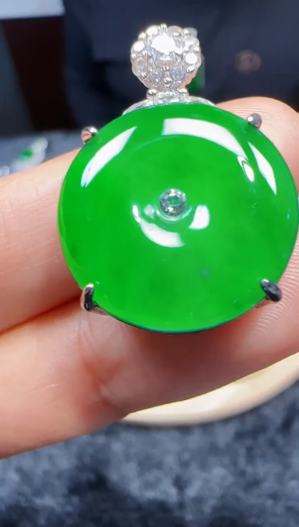 未镶嵌定制翡翠翡翠吊坠35