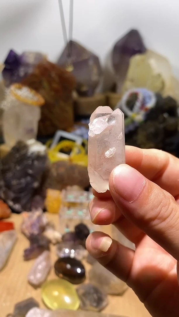 水晶珠宝半成品未镶嵌43号高透水晶柱