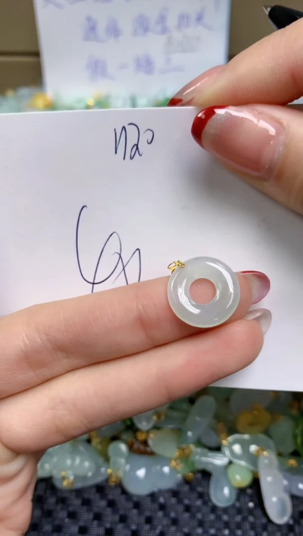 【闪购商品】翡翠颈饰18K金镶嵌天然缅甸A货翡翠