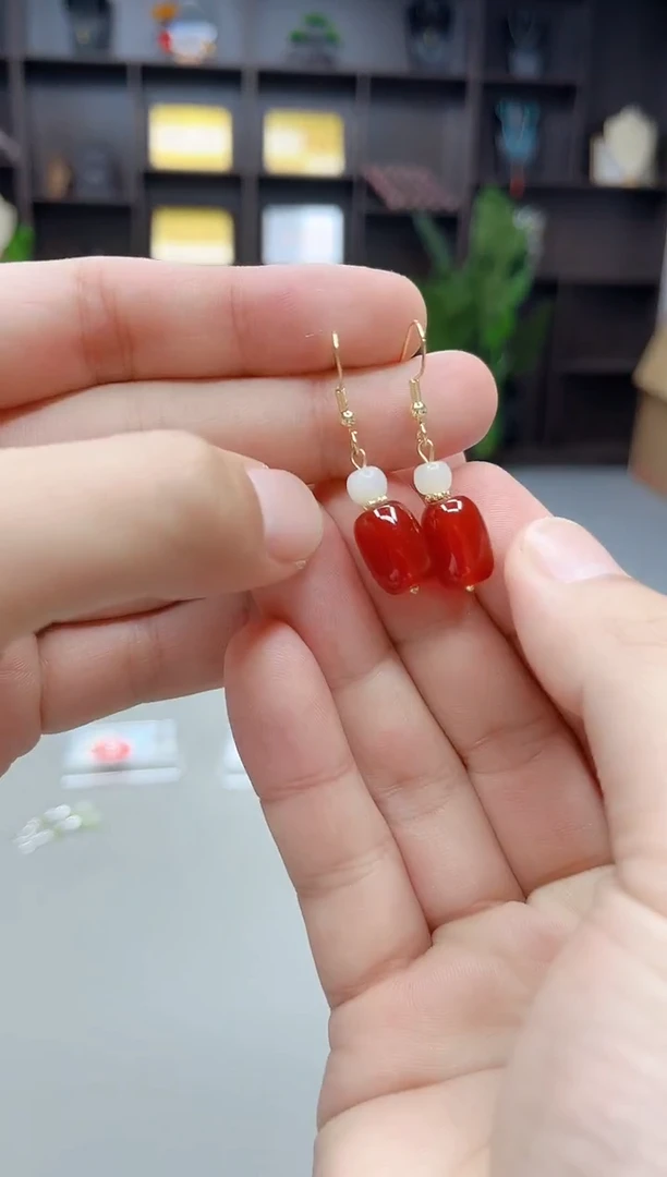 未镶嵌耳饰玛瑙/玉髓335000