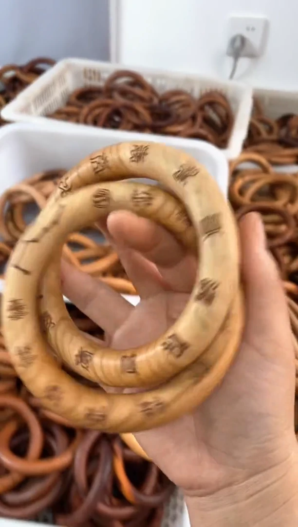 【闪购商品】木桃木微瑕刻字75乾坤圈随机发货