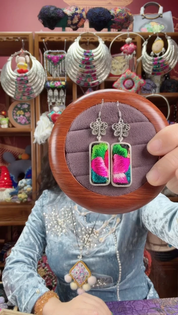 刺绣耳环31甜甜家
