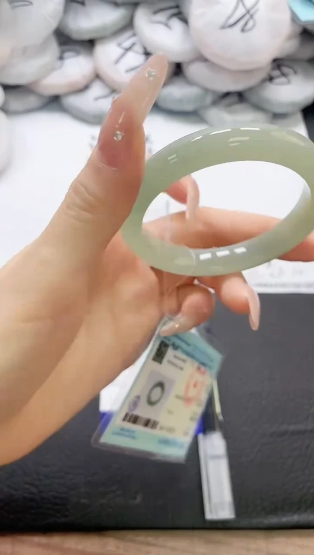 未镶嵌手镯石英质玉164-55