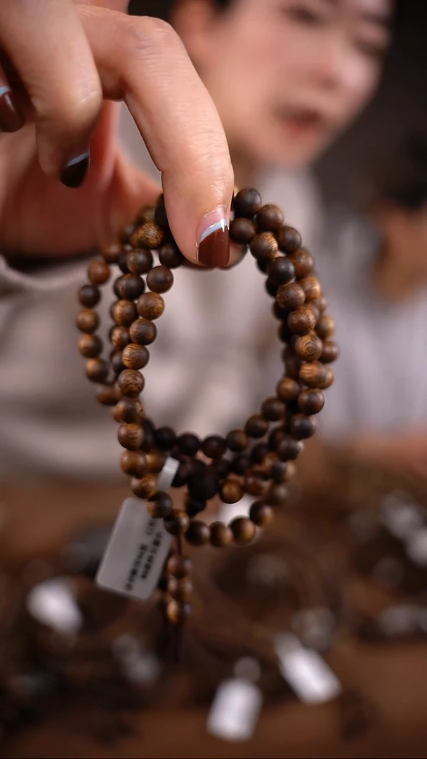 沉香手串以*、【乌身圆叶沉水浮】6mm棋楠沉香圆珠多圈手串