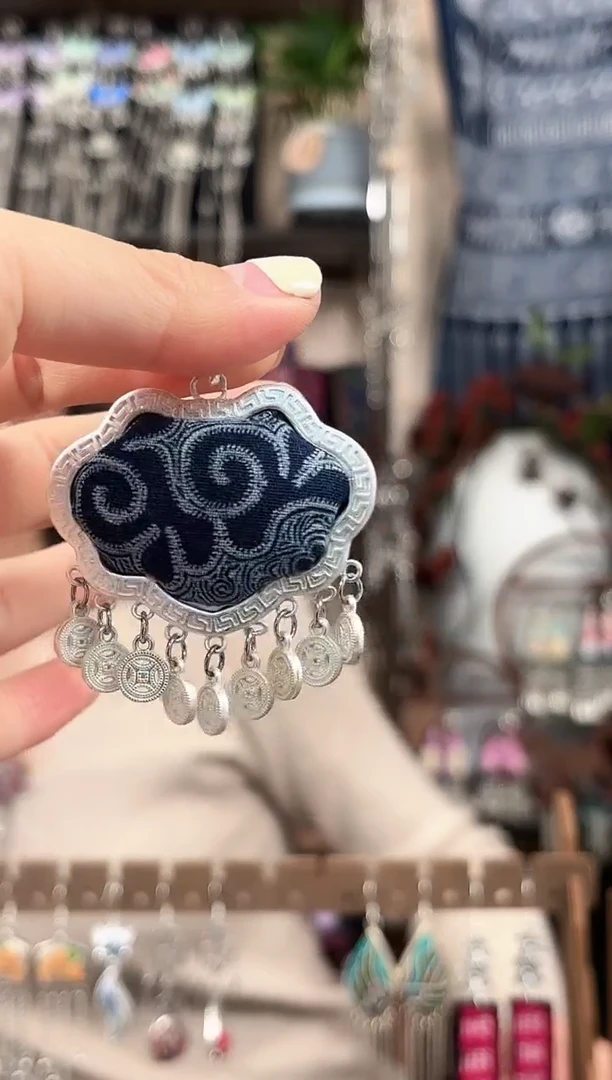 织绣民族风非遗老绣饰品