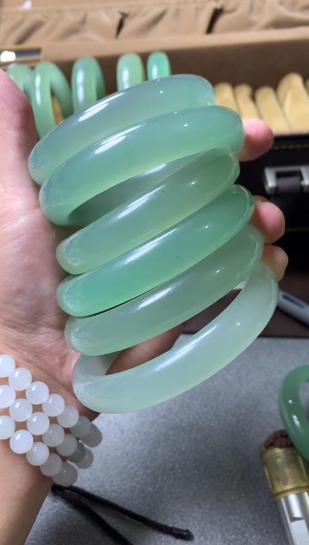 东陵石未镶嵌颈饰多样性发货拍一发一