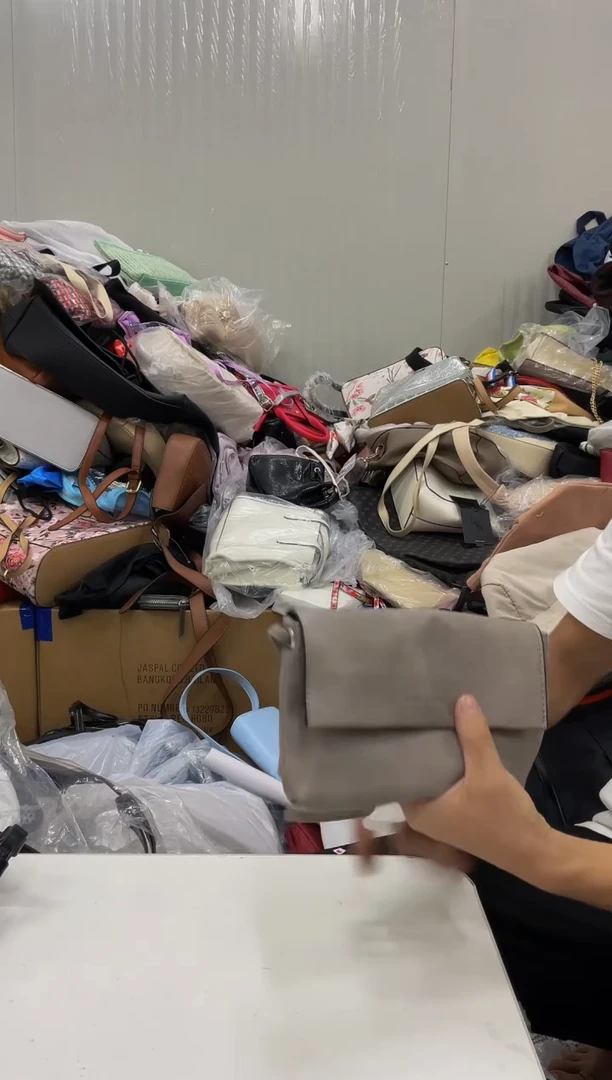PU工厂外贸库存尾货瑕疵女士包