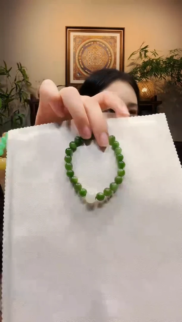 未镶嵌手链和田玉（碧玉）手链