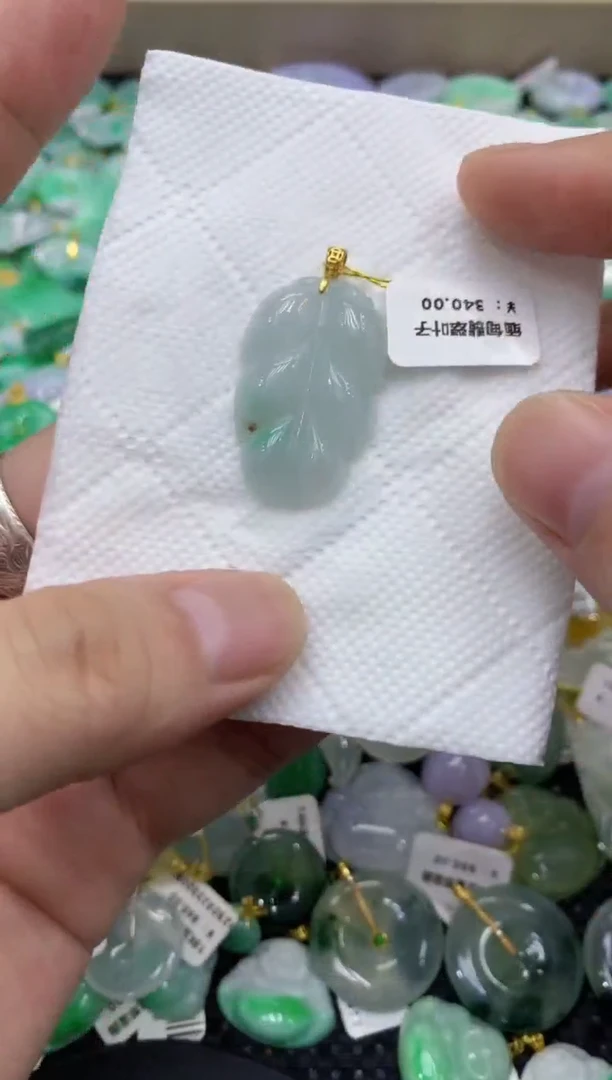 颈饰未镶嵌翡翠天然缅甸翡翠A货