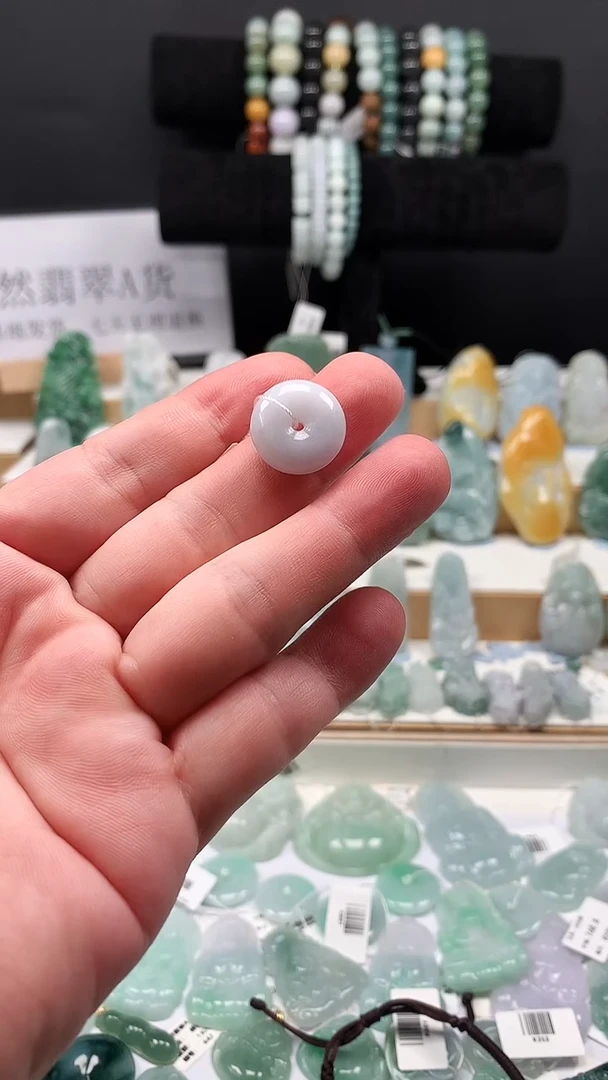 吊坠(不含链)未镶嵌翡翠吊坠4