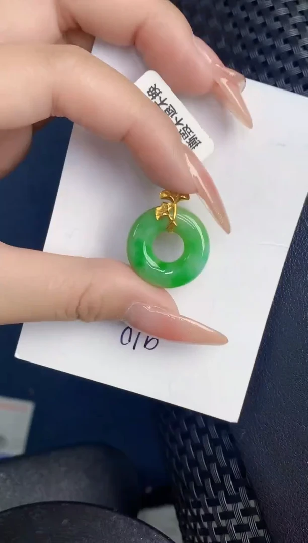 【闪购商品】翡翠颈饰18K金镶嵌000000000