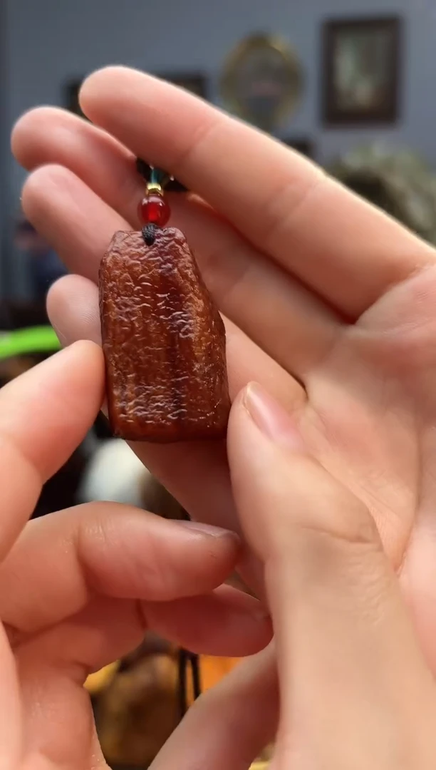 琥珀颈饰未镶嵌吊坠