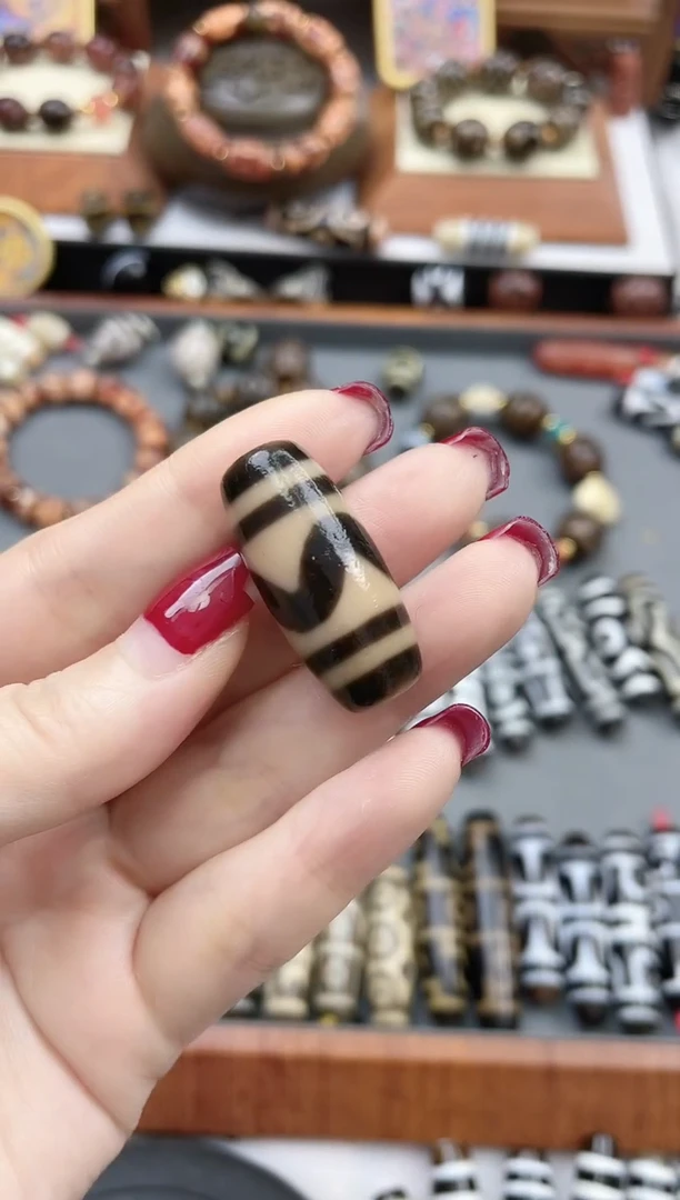 【闪购商品】玛瑙/玉髓珠珠未镶嵌黑金牙牙
