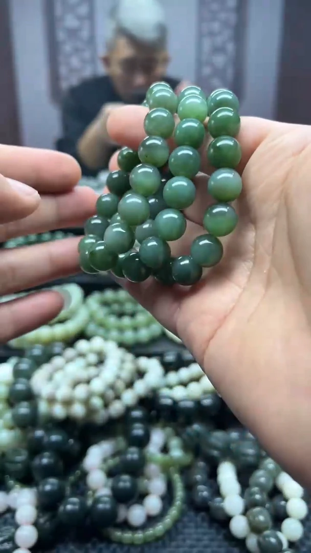 【闪购商品】和田玉手串未镶嵌碧玉卡12多样性拍一发一