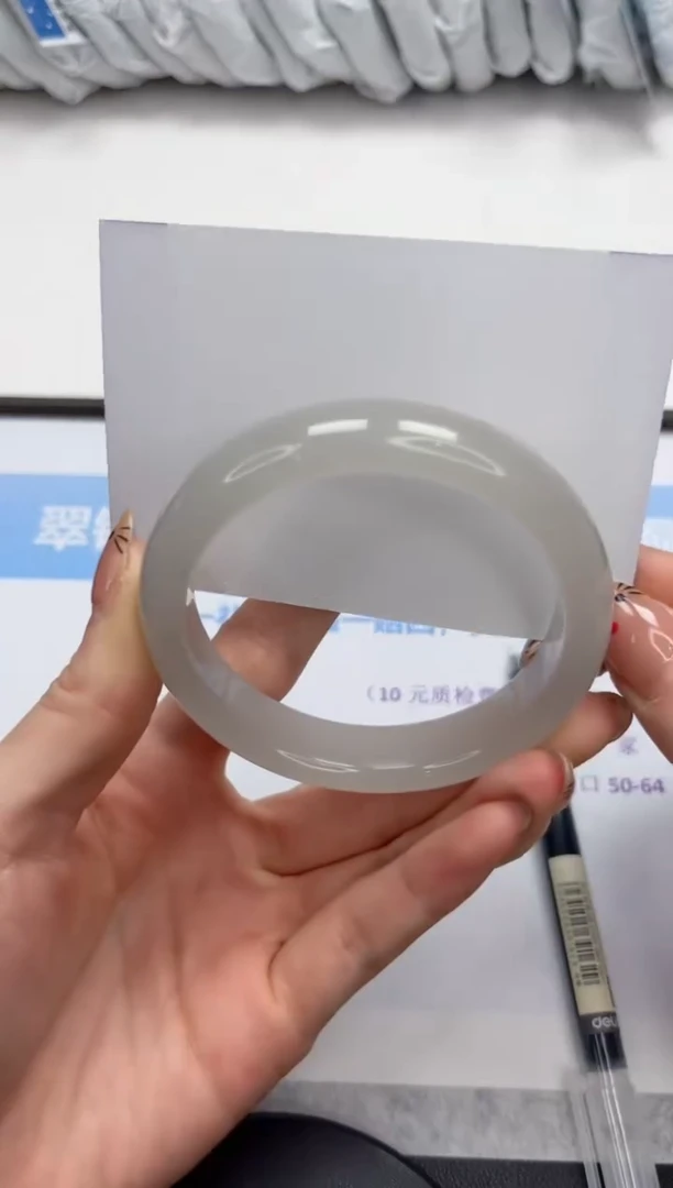 未镶嵌手镯石英质玉V24-60