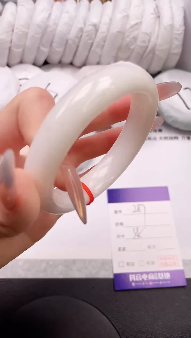 【闪购商品】和田玉手镯未镶嵌17K257-57