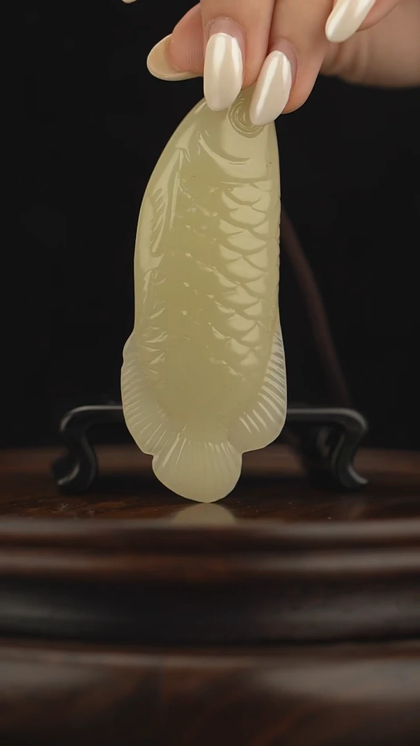 玉【金龙鱼】天然玉石手把件