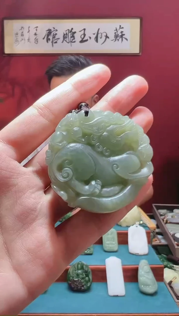 和田玉未镶嵌吊坠(不含链)1