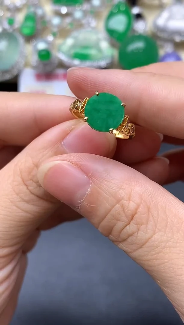 18K金镶嵌戒指翡翠393-中国好珍宝