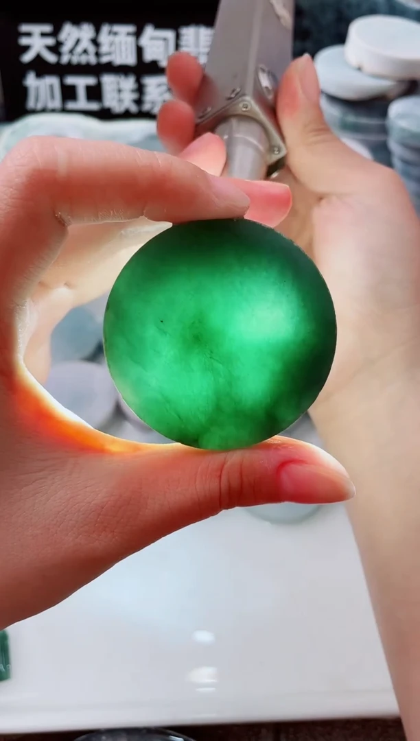 翡翠未镶嵌颈饰2927......