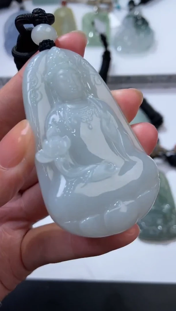 未镶嵌挂件翡翠372393   多人